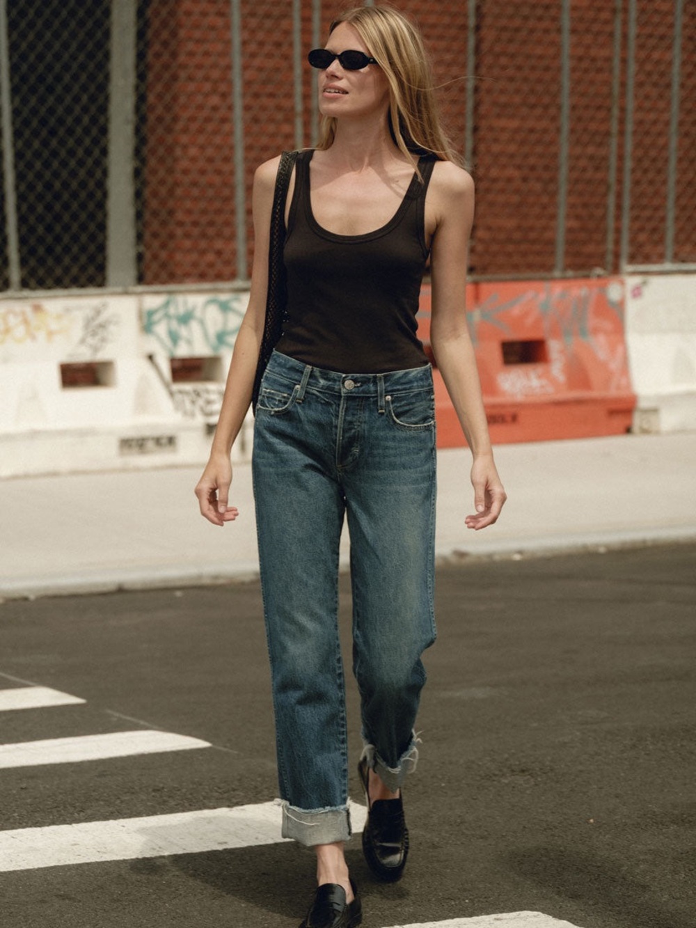 AMO Camryn in magnetic